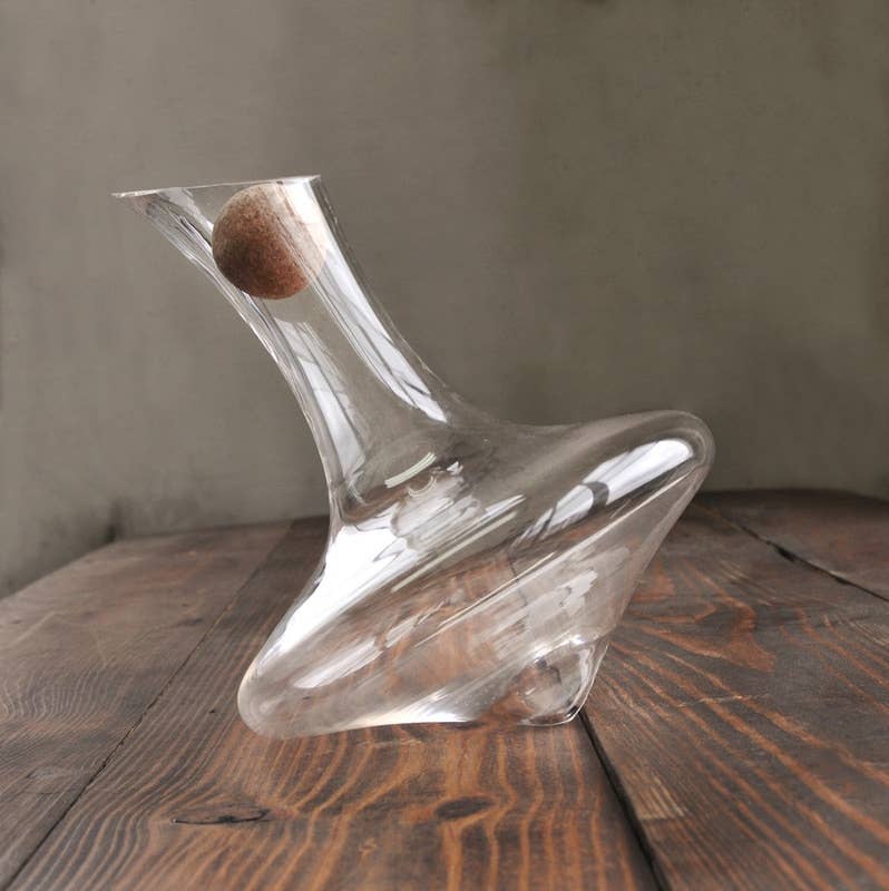 Just Right Revolving Wine Decanter