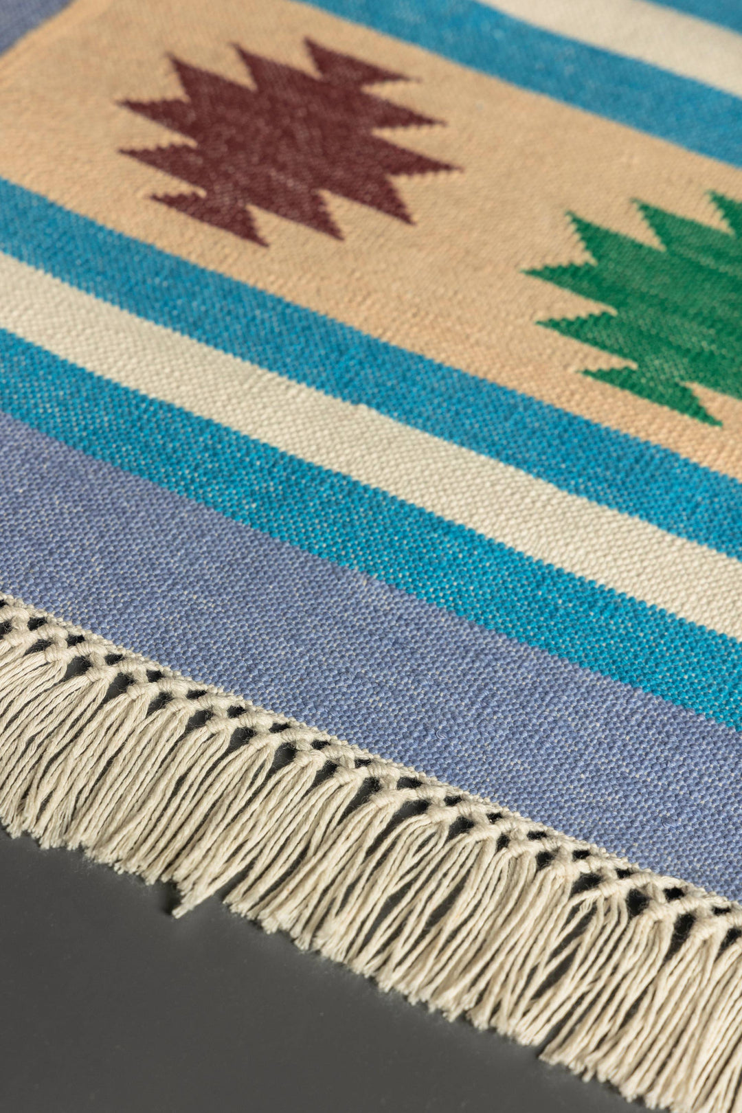Kina Flat Weave Runner Rug - 2.5' W x 9' L