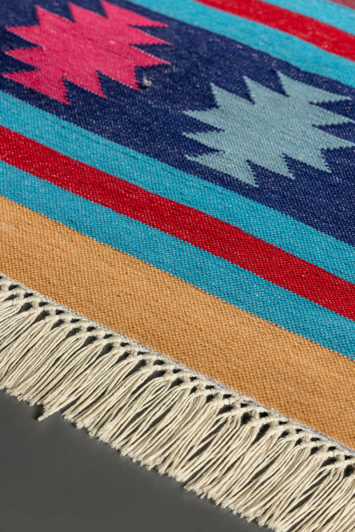 Hunnar Flat Weave Runner Rug - 2.5' W x 9' L