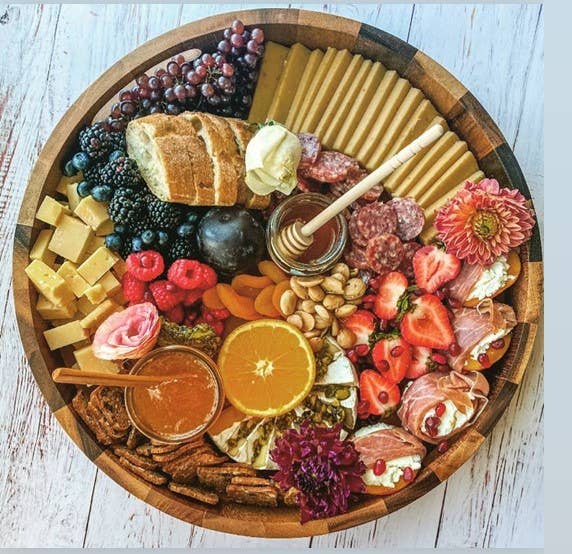 17" Round Serving Tray