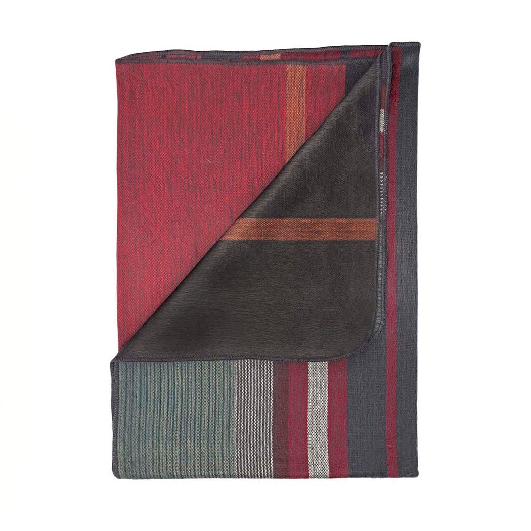 Alpaca Throw - Dragon Fruit: Throw