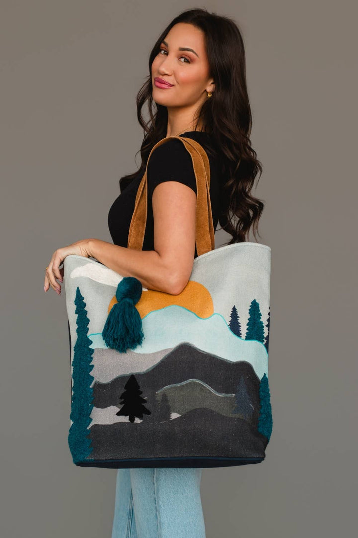 Mountain Scene Tote